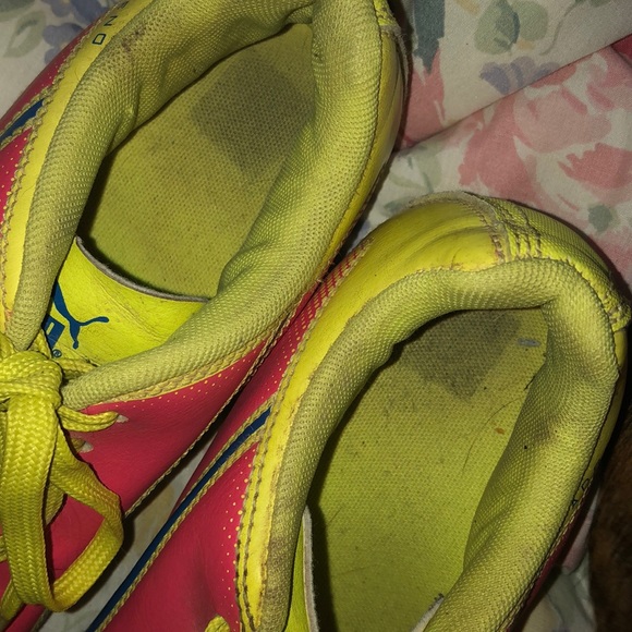 Puma Cleats - Picture 2 of 4